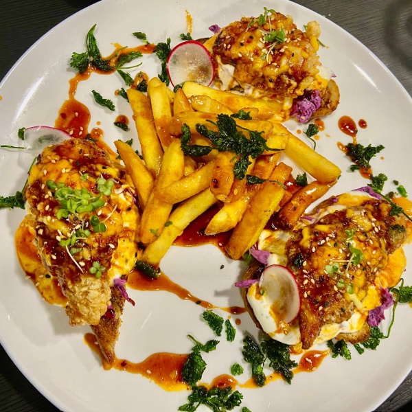 Korean Fried Chicken Trio with Chips served at Who’s Café. 